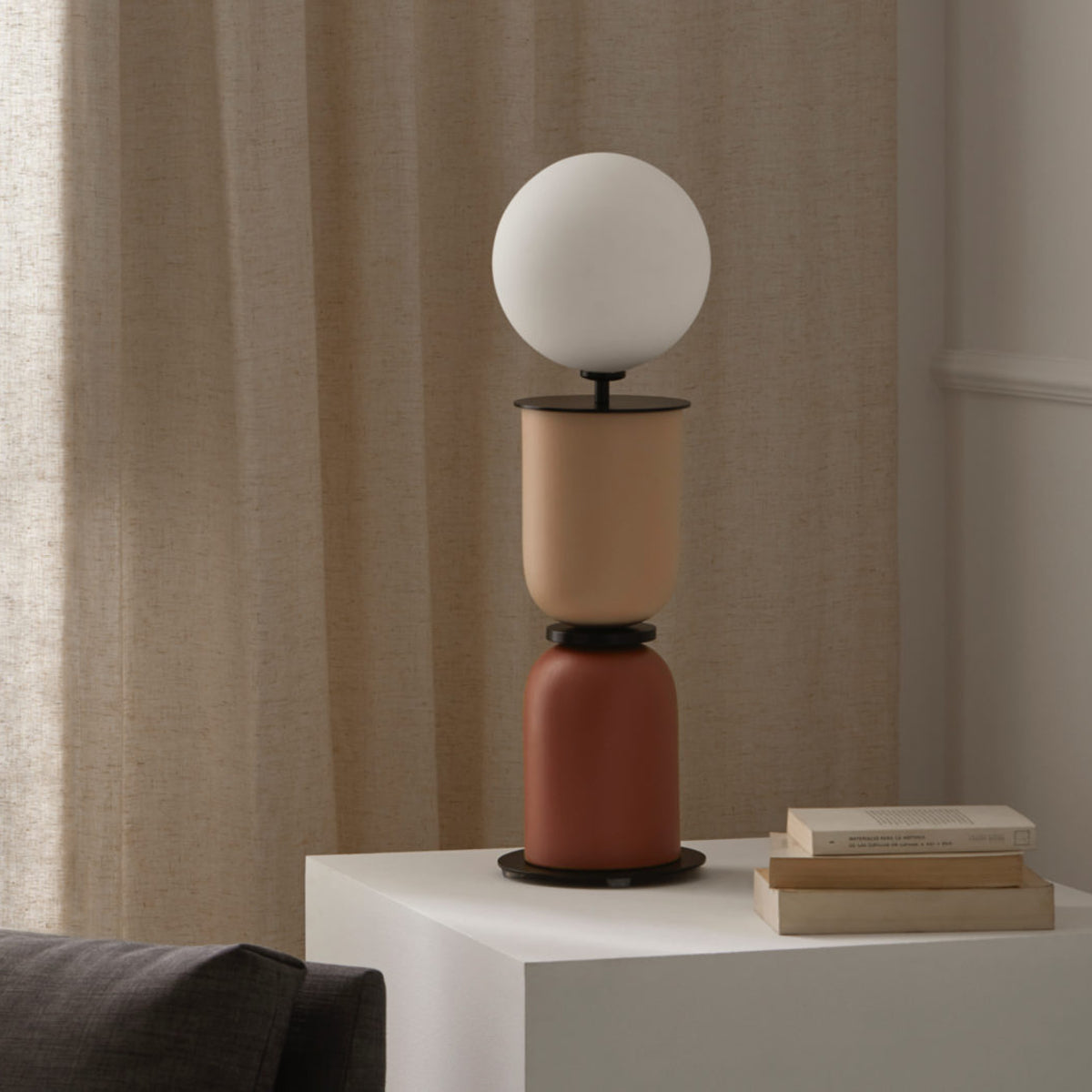 Modern Two Tone Aromas Ceramic Table Lamp