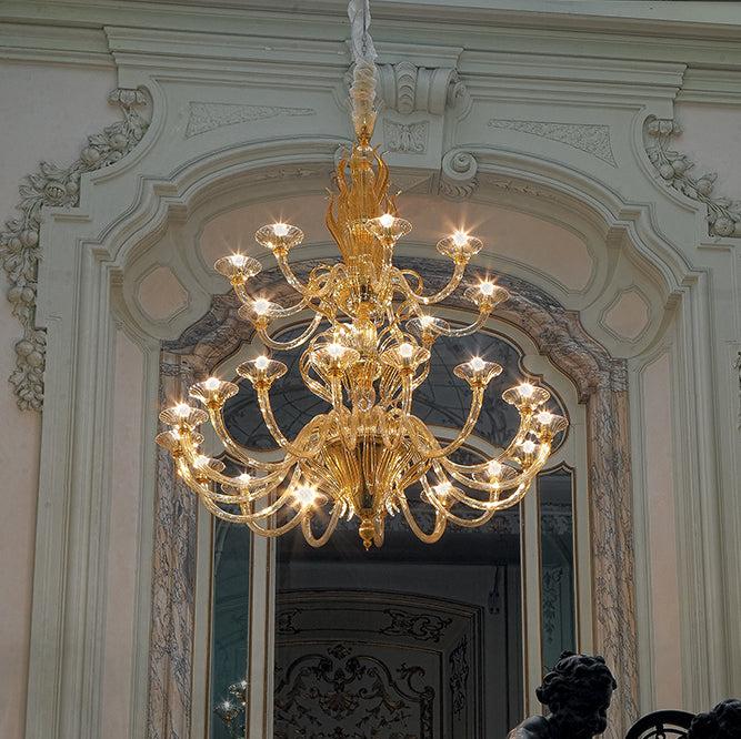 Hand-Blown Fine Venetian Traditional Chandelier With 24 Shades And Murano Glass