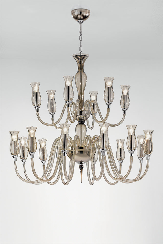 Handcrafted Contemporary Fine Italian Chandelier with eighteen lights ...
