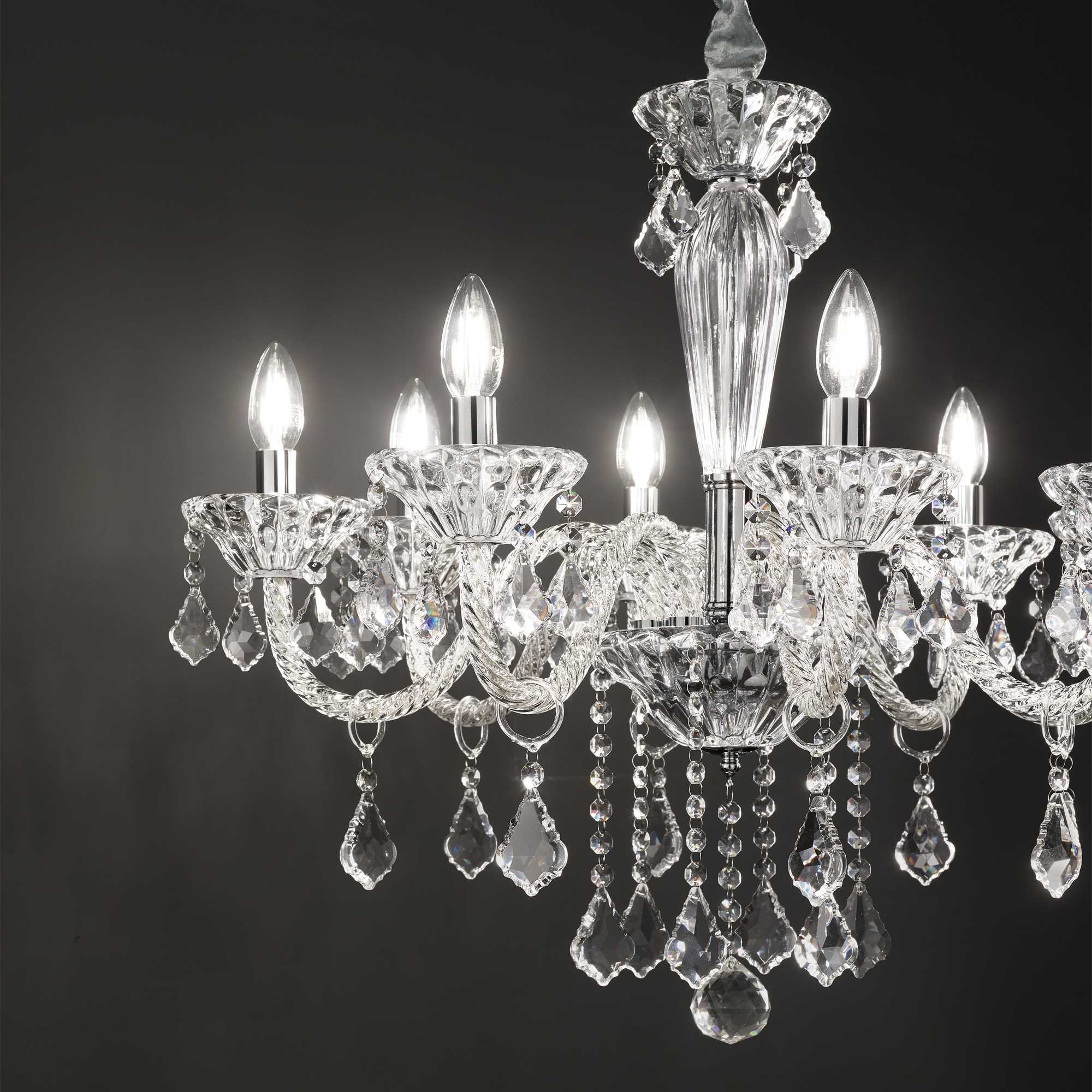 Traditional 8 Light Blown Clear Glass Chandelier