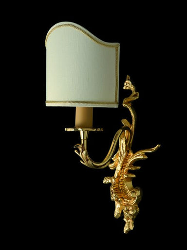 Gold-plated wall sconce with Venetian-style backless shade