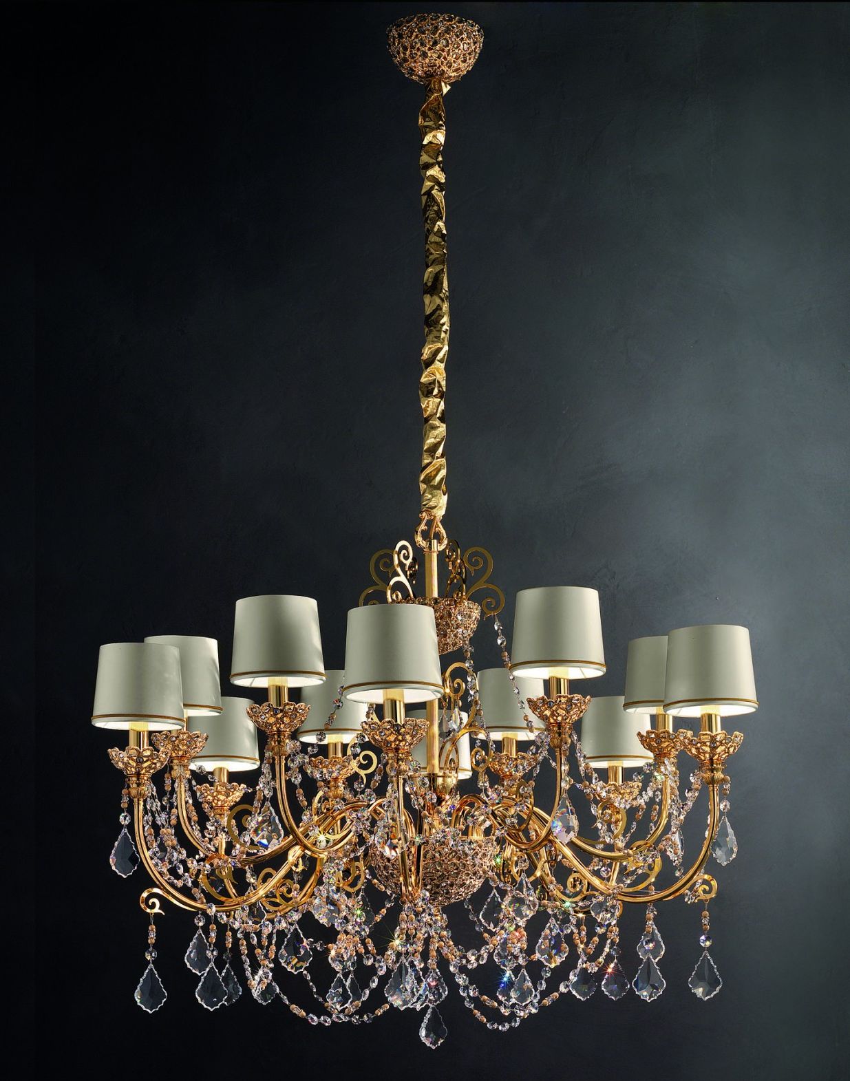 A Lovely Traditional 12-Light Crystal-Encrusted Italian Chandelier With Premium Pendants