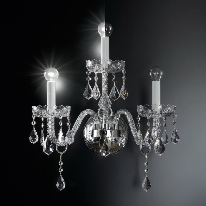 Metre-tall 18 light chandelier with  clear glass chandelier with