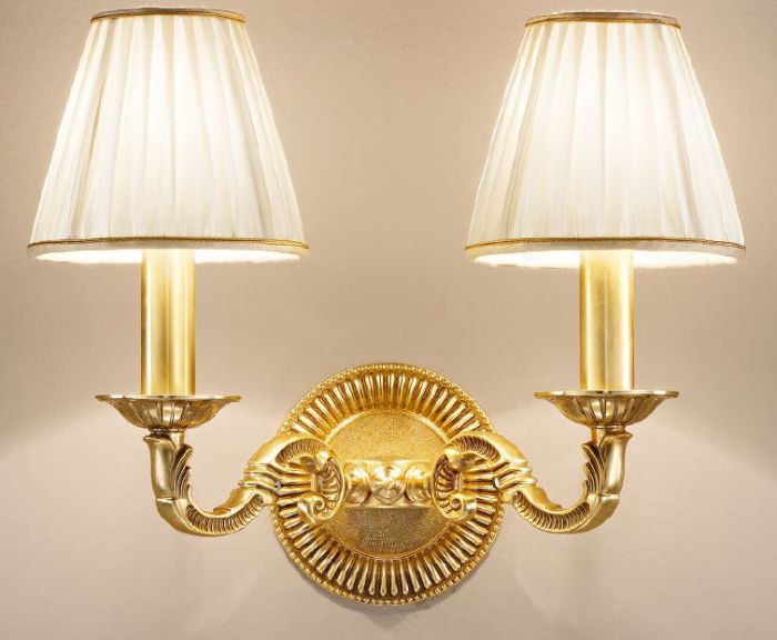 Traditional Wall Light with Shades