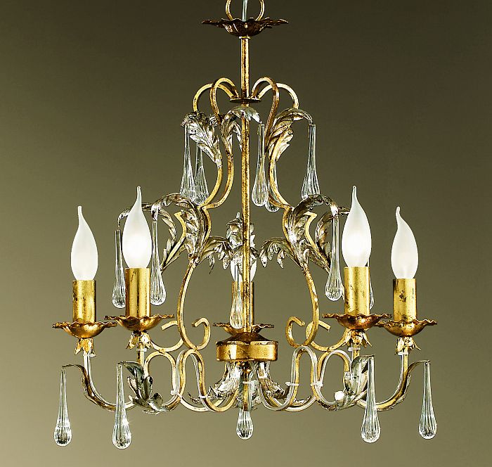 Pretty gold 5 light classic chandelier with crystal drops