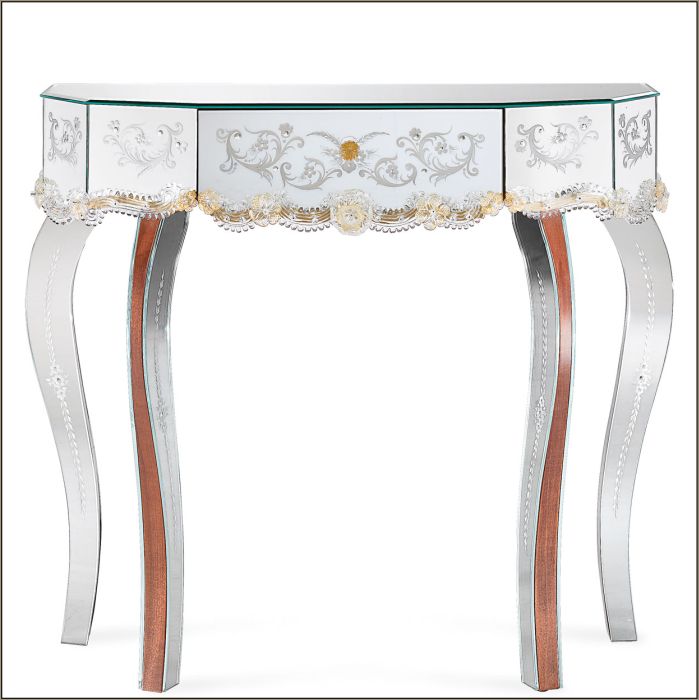 Classic console table with engraved mirror pieces
