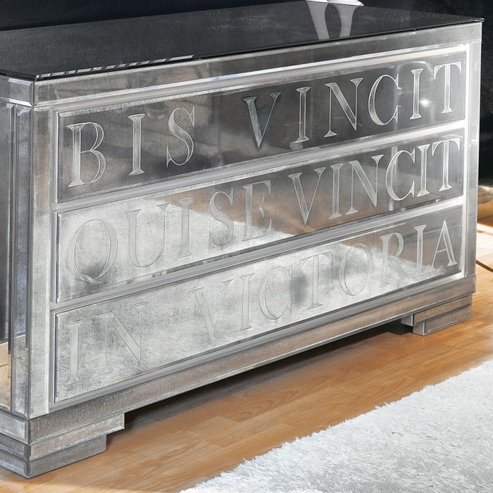 Large Venetian mirror chest of drawers with engraved Latin text