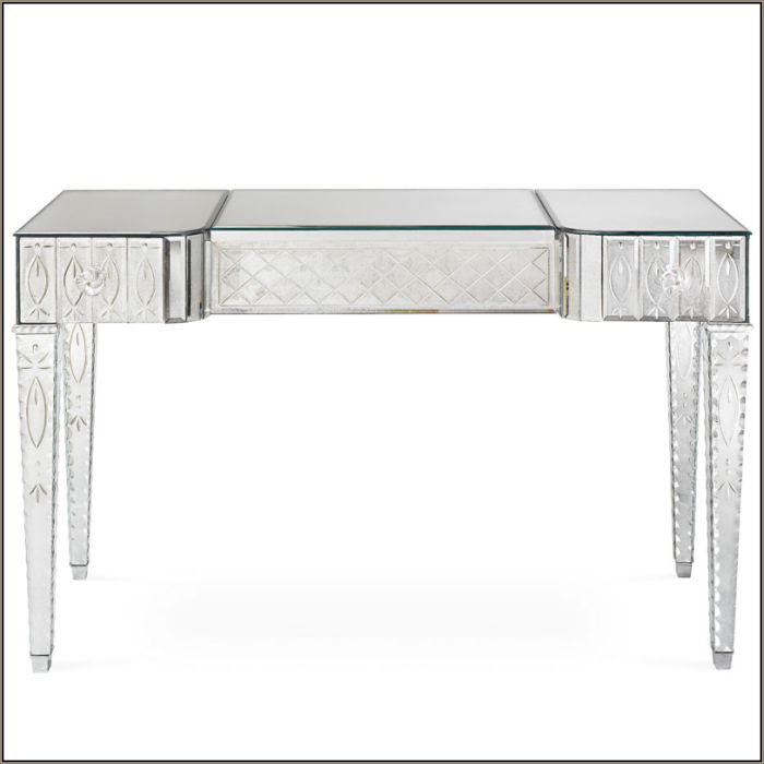 Glamorous engraved Venetian  mirrored dressing table