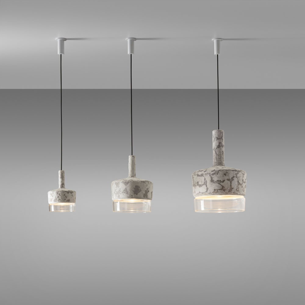 Moulded concrete pendant lamps