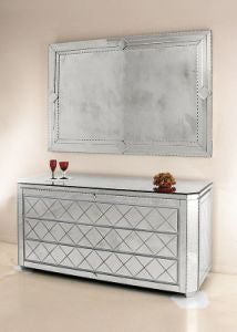 Venetian mirrored chest of drawers in the art deco style