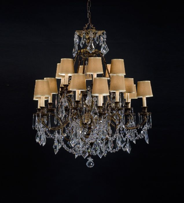 18 Light Brass Chandelier with Shades